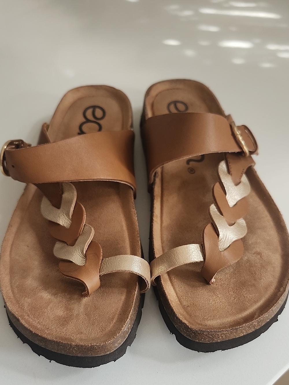 Earth Women's Tan and Metallic Gold Braided Toe-Ring Sandals
